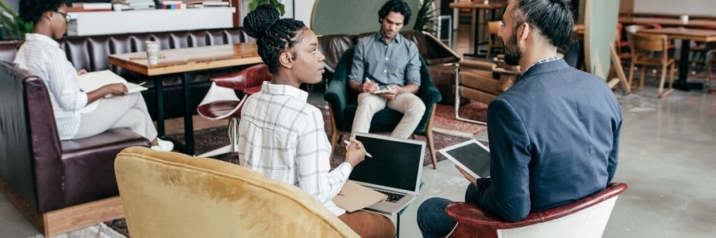 Liderlik Becerilerinizi Geliştirmenin 6 Pratik Yolu